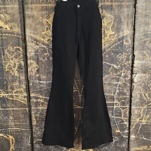Chic Black Flare Jeans